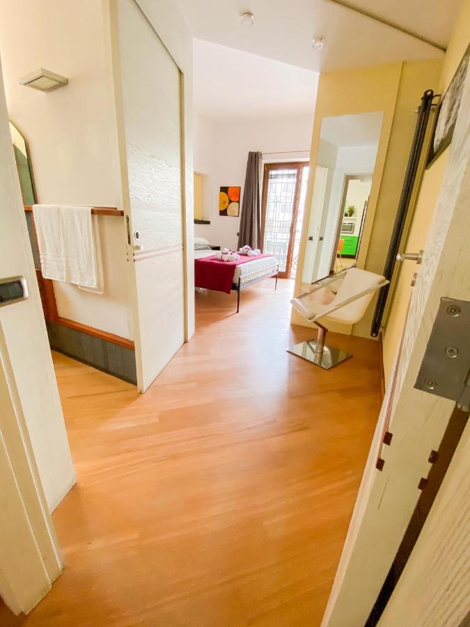 Phoenix House 那不勒斯 外观 照片